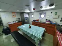 سفينة مبردة للبيع
