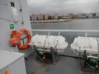 قوارب العمل للبيع