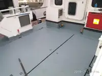 قارب طاقم للبيع