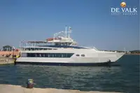 سفينة عبّارة للبيع