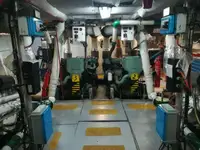 قارب طاقم للبيع