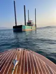 قوارب العمل للبيع