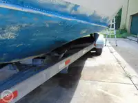زورق دورية للبيع