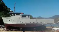 سفينة إمداد للبيع