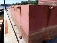 بارجة للبيع