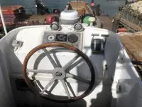 سفينة سحب للبيع