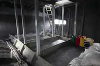 قارب طاقم للبيع