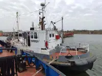 سفينة مسح للبيع