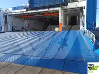 سفينة نقل بضائع بالمركبات (Ro-Ro) للبيع