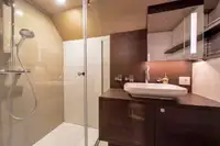 سفينة سياحية للبيع