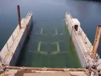 بارجة للبيع