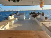 سفينة سياحية للبيع