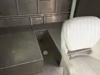 سفينة إنزال، ناقلة للبيع