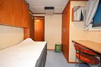 قوارب العمل للبيع