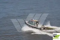 قارب طاقم للبيع