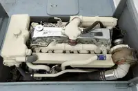قوارب العمل للبيع