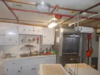 قارب طاقم للبيع