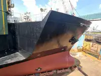 سفينة نقل بضائع بالمركبات (Ro-Ro) للبيع