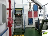 سفينة نقل بضائع بالمركبات (Ro-Ro) للبيع