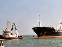 ناقلة نفط / مواد كيميائية للبيع