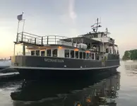 سفينة سياحية/عبّارة للبيع
