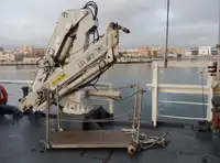 قوارب العمل للبيع