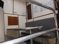 قارب طاقم للبيع