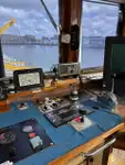 قوارب العمل للبيع