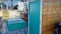 سفينة سياحية للبيع