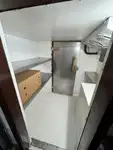 سفينة حاويات للبيع