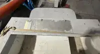 قوارب العمل للبيع