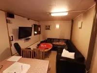 سفينة نقل بضائع بالمركبات (Ro-Ro) للبيع