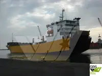 سفينة نقل بضائع بالمركبات (Ro-Ro) للبيع