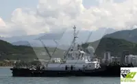 زورق السحب للبيع