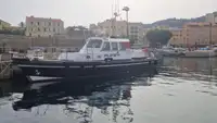 قارب طيار للبيع