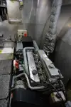 قارب مزدوج الهيكل للبيع