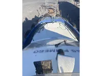 قوارب العمل للبيع