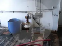 سفينة لنقل الأسماك الحية للبيع