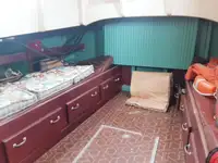 قارب طيار للبيع