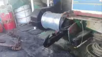 قوارب العمل للبيع