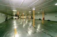 سفينة نقل بضائع بالمركبات (Ro-Ro) للبيع