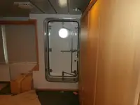 سفينة حاويات للبيع