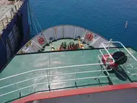 سفينة إمداد للبيع