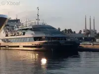 سفينة سياحية للبيع