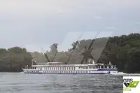 سفينة سياحية للبيع