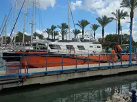 Wind farm service vessel للبيع