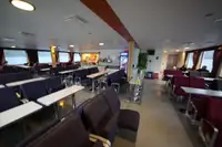سفينة نقل بضائع بالمركبات (Ro-Ro) للبيع