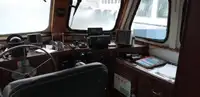 قارب طاقم للبيع