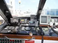 قارب طيار للبيع