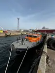 قارب طاقم للبيع